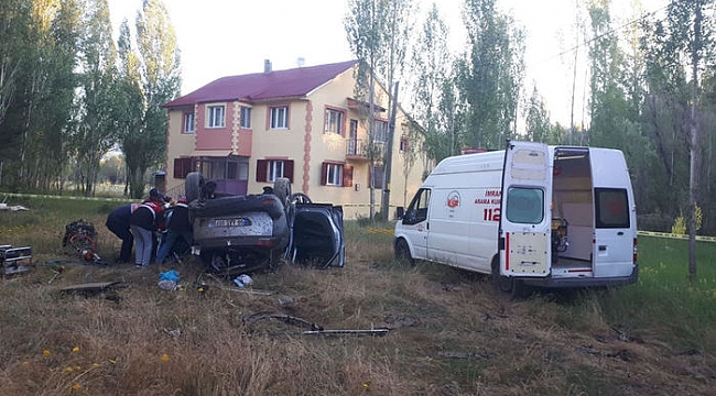 Sivas'ta feci kaza: 3 ölü, 1 yaralı