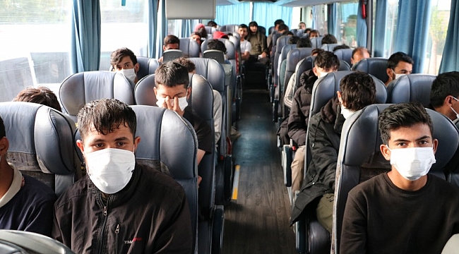 Yakalanan 260 göçmen sınır dışı edilecek