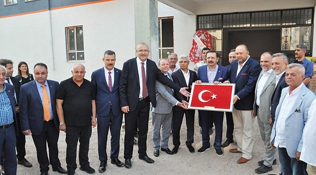 Hisarcıklıoğlu'ndan Karacabey'de okul sözü
