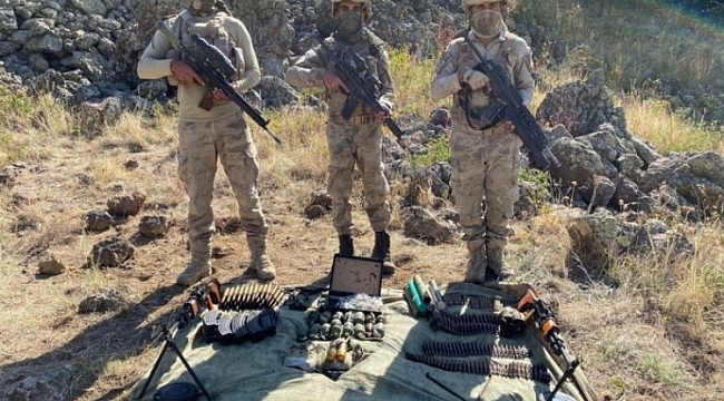 Tendürek'te PKK'ya ait çok sayıda silah ele geçirildi