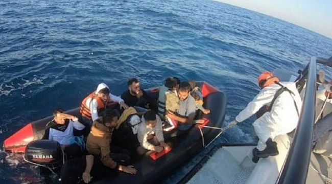 12 düzensiz göçmen daha kurtarıldı