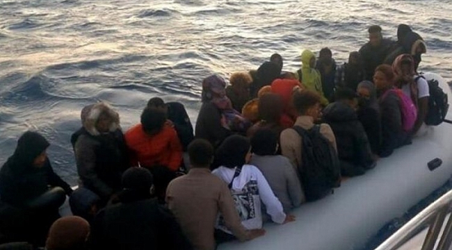 Balıkesir'de 51 göçmen kurtarıldı