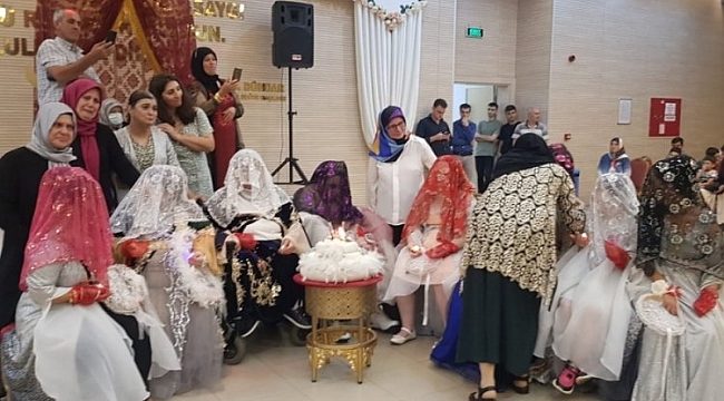 Bursa'da engelli kadınların 'en mutlu günü'