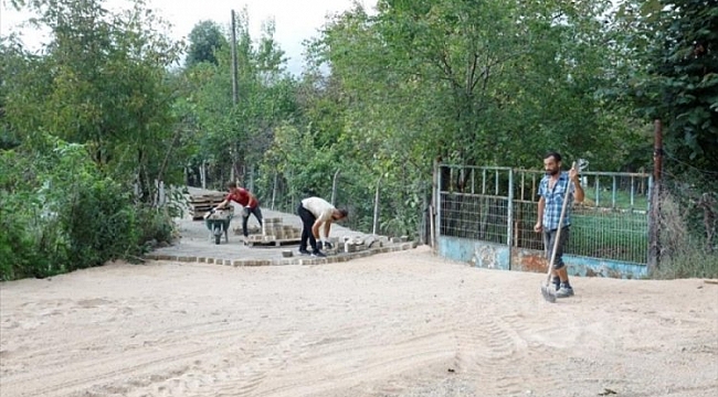 İnegöl'de Sokaklar Parke Taşıyla Konfora Kavuşuyor