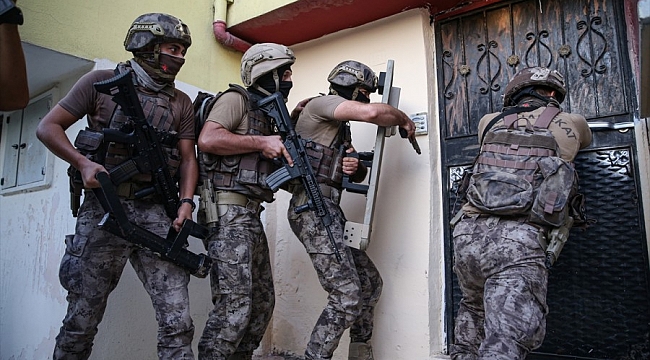 Mersin'de şafak operasyonu