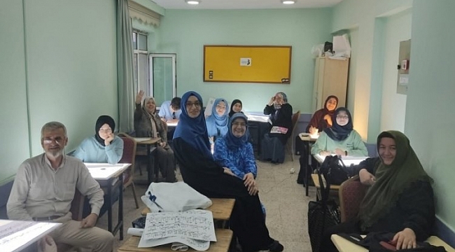 Yenişehir'de kadın hattatlar yetişiyor