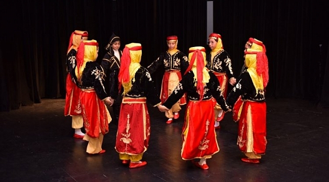 Yıldırım'da 'erguvan halk oyunları' sertifika coşkusu