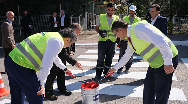 Yıldırım'da yayalara saygı hayata saygı duruşu