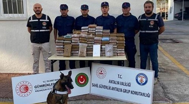 Antalya'da gemiye şafak baskını