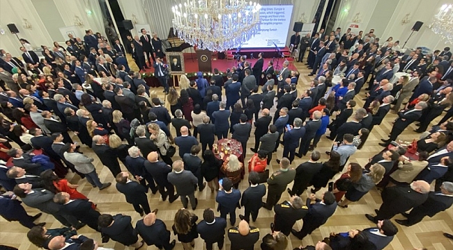 Avusturya'da, 29 Ekim resepsiyonu