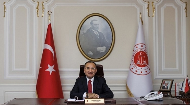 Bakan Bozdağ, UÜ'de ilk dersi verecek