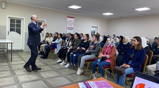 Bursa'da aile eğitimi kurs programına yoğun ilgi