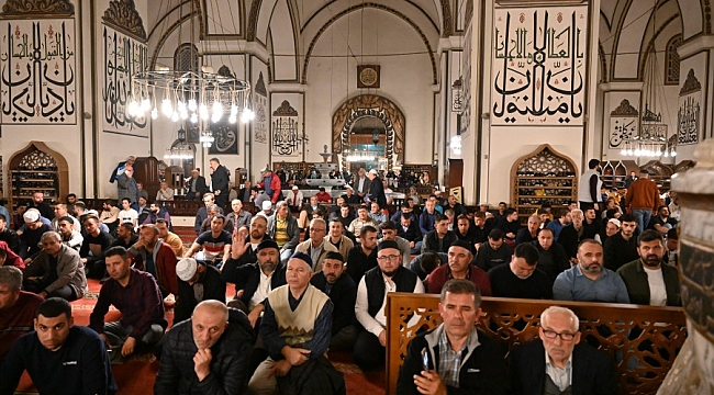 Bursa'da kandilde camiler doldu taştı