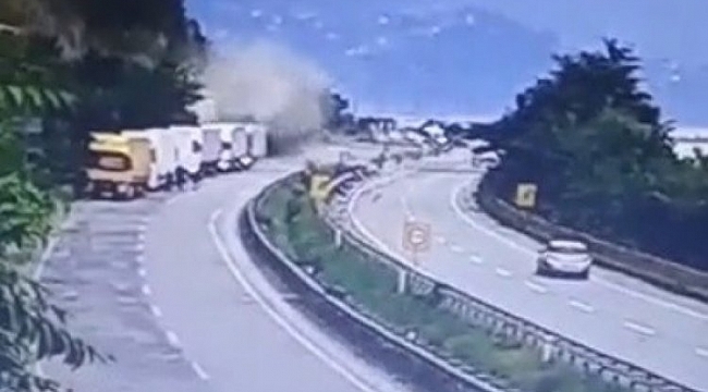 Karadeniz sahil yolunda heyelan