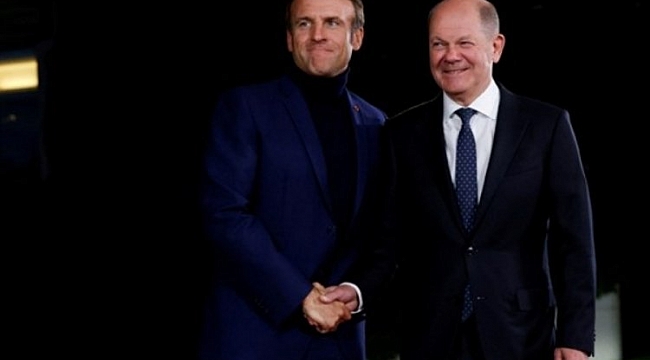 Macron'dan boğazlı kazakla tasarruf mesajı