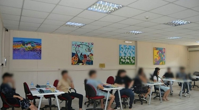 Suça sürüklenen çocuk ve kadın yükümlülere ödül