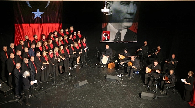 Atatürk Nilüfer'de sevdiği türkülerle anıldı