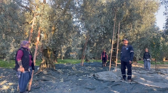 Bursa'da vatandaşlardan saygı duruşu
