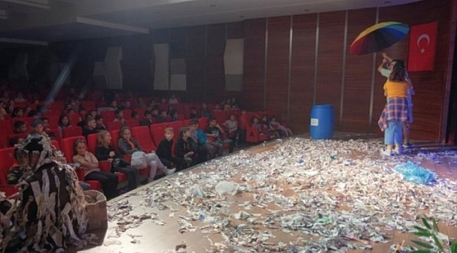 İnegöl belediyesi çocuk tiyatro günleri başladı
