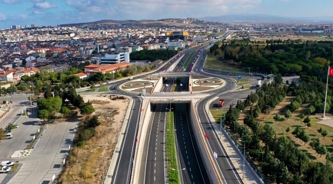 Karaismailoğlu: Laf değil, eser üretiyoruz