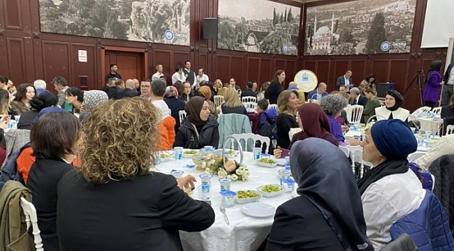 Yıldırım'daki öğretmenler, yemekte bir araya geldi