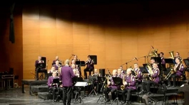 Bursa'da Özbekistan Gülistan Vilayeti Müzik Akademisi sahne aldı