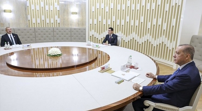 Erdoğan Türkmen ve Azeri mevkidaşları ile bir araya geldi