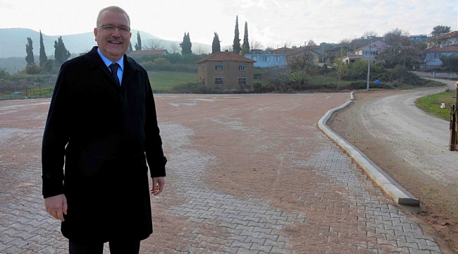 Karacabey'de parke taşları mahalleri güzelleştiriyor