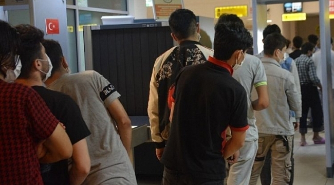 Kocaeli'nde 92 düzensiz göçmen sınır dışı edildi