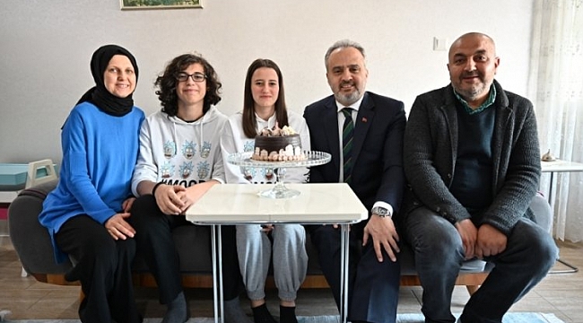 Bursa'da çölyak hastalarına doğum günü sürprizi
