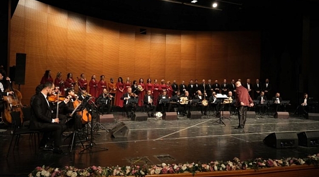 Bursa'da Cumhuriyet'in 100'üncü yılı kutlandı