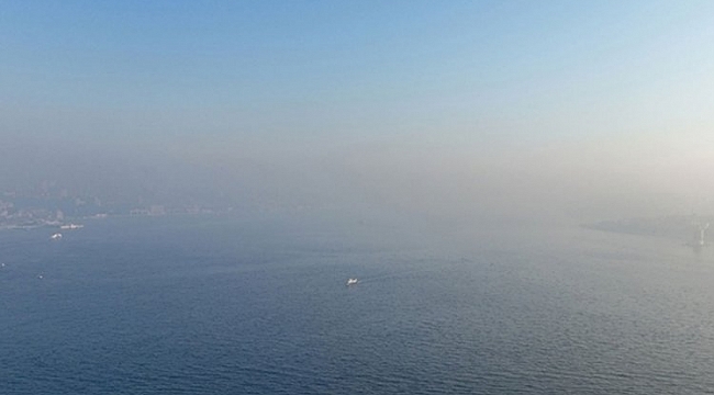 İstanbul Boğazı'na sis engeli
