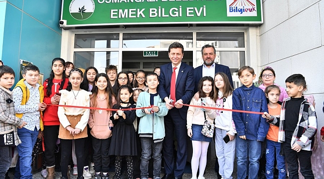 Osmangazi'de bilgi evi öğrencilerinden renkli sergi