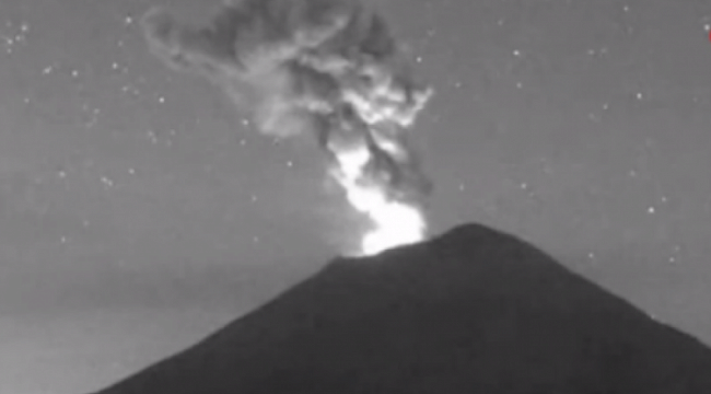 Popocatepetl Yanardağı'nda son 24 saatte 4 patlama