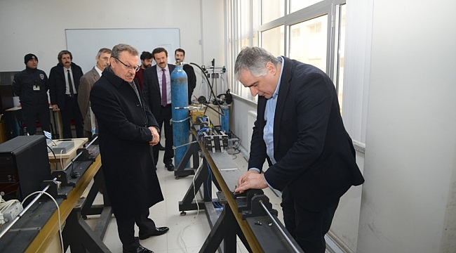 Rektör Kılavuz, UMİMAG Laboratuvarlarını ziyaret etti