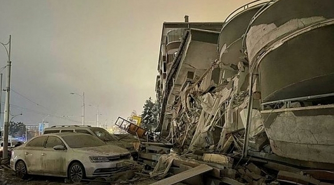 Kahramanmaraş'ta 300 bina yıkıldı