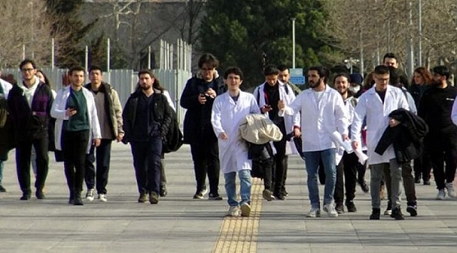 Cerrahpaşa öğrencileri eylemde