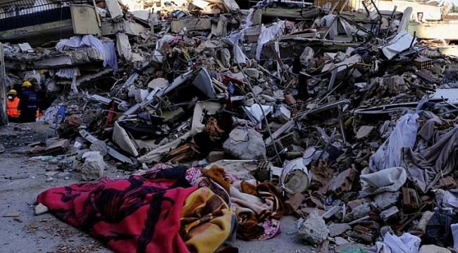 Deprem bölgesinde binden fazla kişinin kimliği tespit edilemedi!