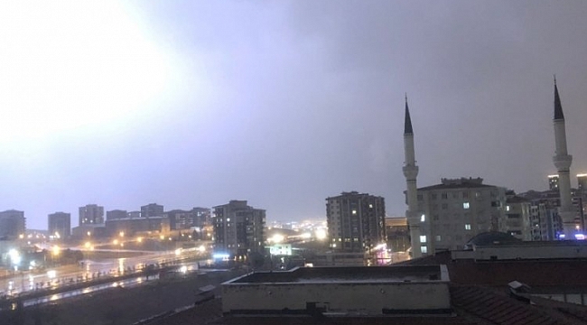 Gaziantep'te şiddetli dolu etkili oldu