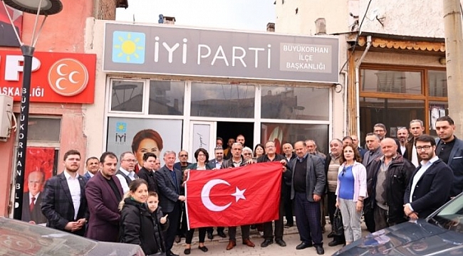 İYİ Parti Bursa aday adayı Şahin, seçim çalışmalarına başladı