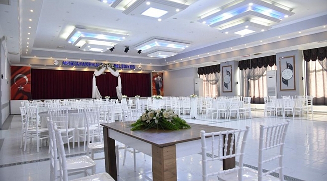 Mustafakemalpaşa'da Belediye düğün salonu tadilatı bitti