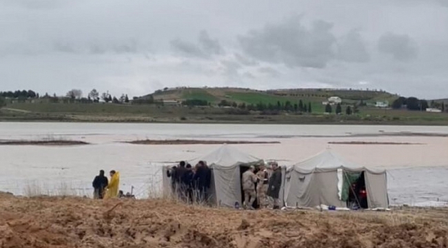 Şanlıurfa'daki sele kapılan tırın şoförü bulunamadı