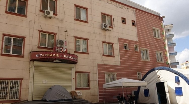Ailelerin evlat nöbeti bin 313 gündür sürüyor