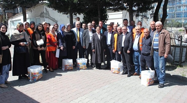 AK Parti, İstanbul'da hane ziyaretlerini sürdürüyor