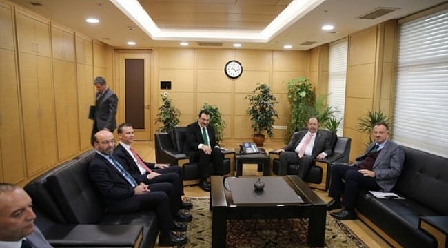 AK Parti'nin aday listesinde 104 vekil yeniden yazıldı