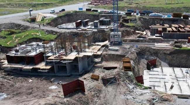Deprem bölgesinde TOKİ konutları yükseliyor