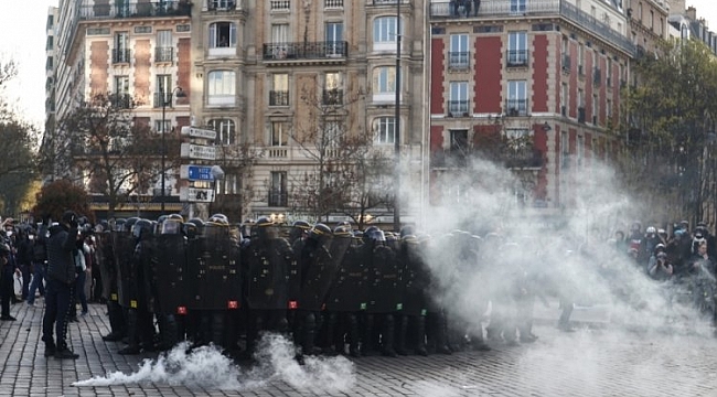 Fransa'da emeklilik reformuna karşı protestolar sürüyor