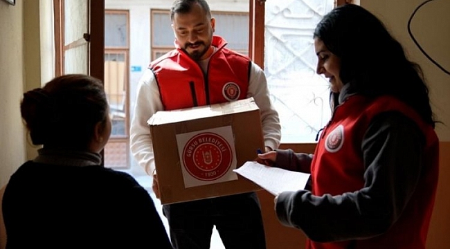 Gürsu Belediyesi Ramazan bereketini evlere ulaştırıyor