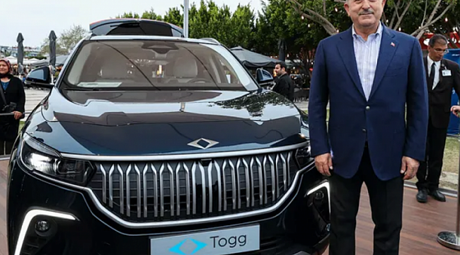 Mevlüt Çavuşoğlu TOGG ile gezdi!