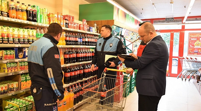 Mustafakemalpaşa'da marketlerde fiyat denetimi